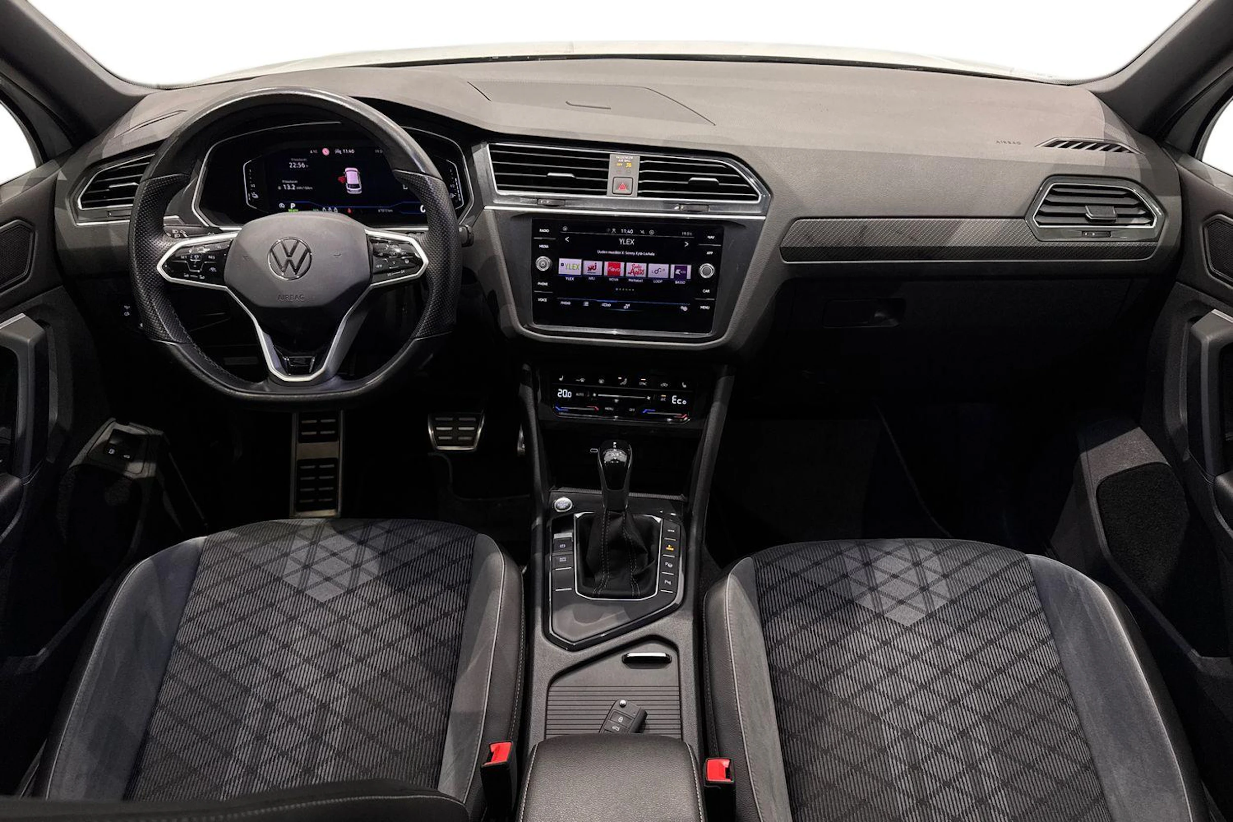 valkoinen Volkswagen Tiguan 2021 kuva 7.