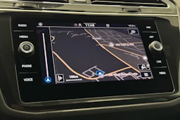 valkoinen Volkswagen Tiguan 2021 kuva 20.
