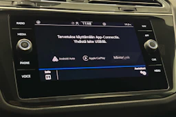 valkoinen Volkswagen Tiguan 2021 kuva 21.