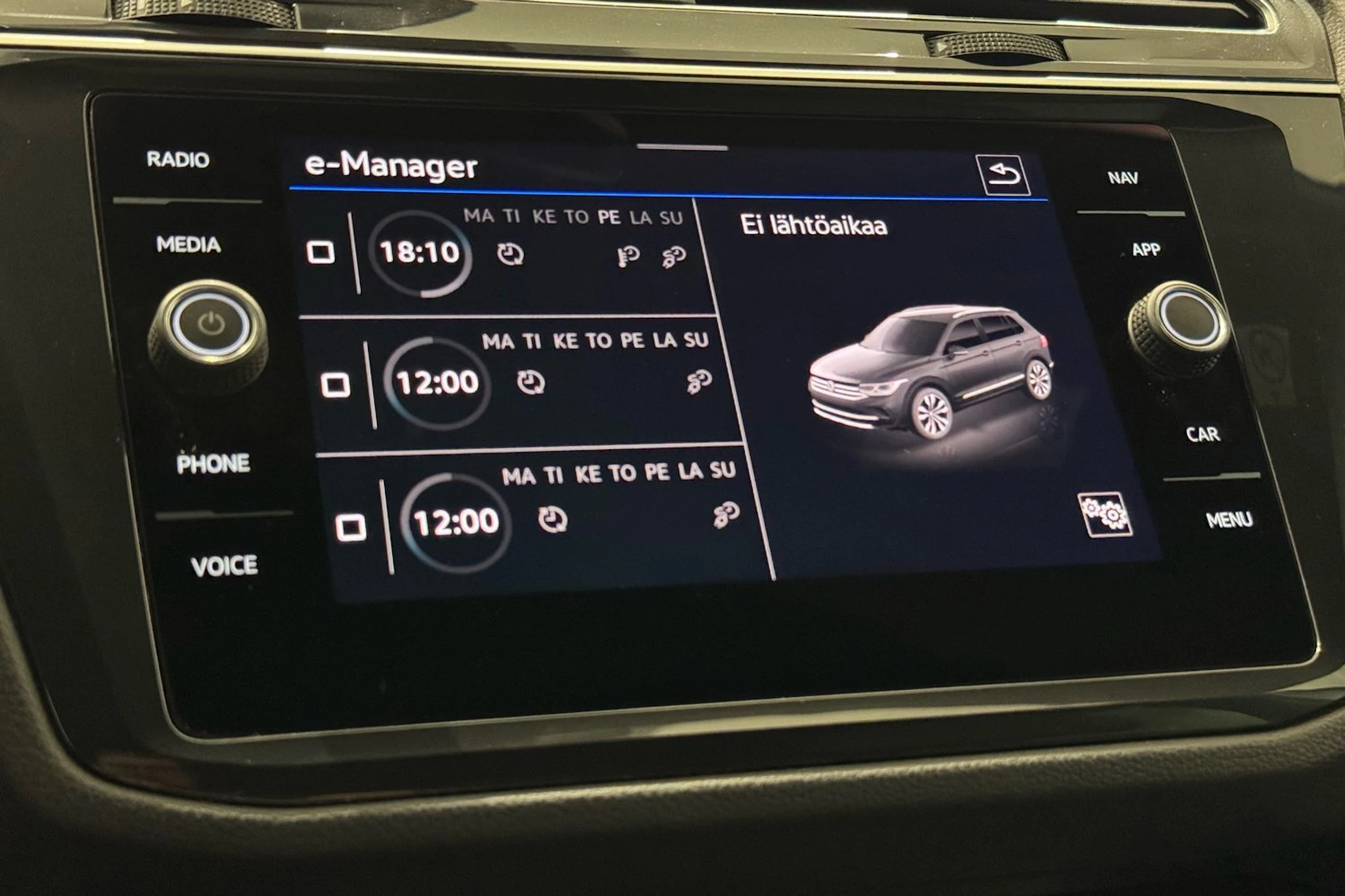 valkoinen Volkswagen Tiguan 2021 kuva 22.