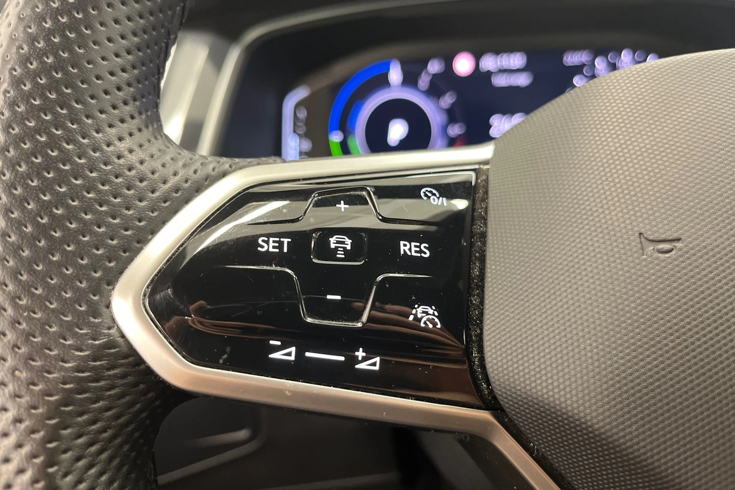 hopea Volkswagen Tiguan 2021 kuva 15.