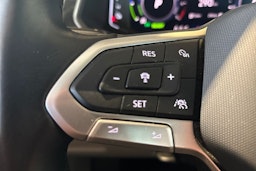Sininen Volkswagen Tiguan 2021 kuva 15.