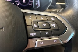 Sininen Volkswagen Tiguan 2021 kuva 16.