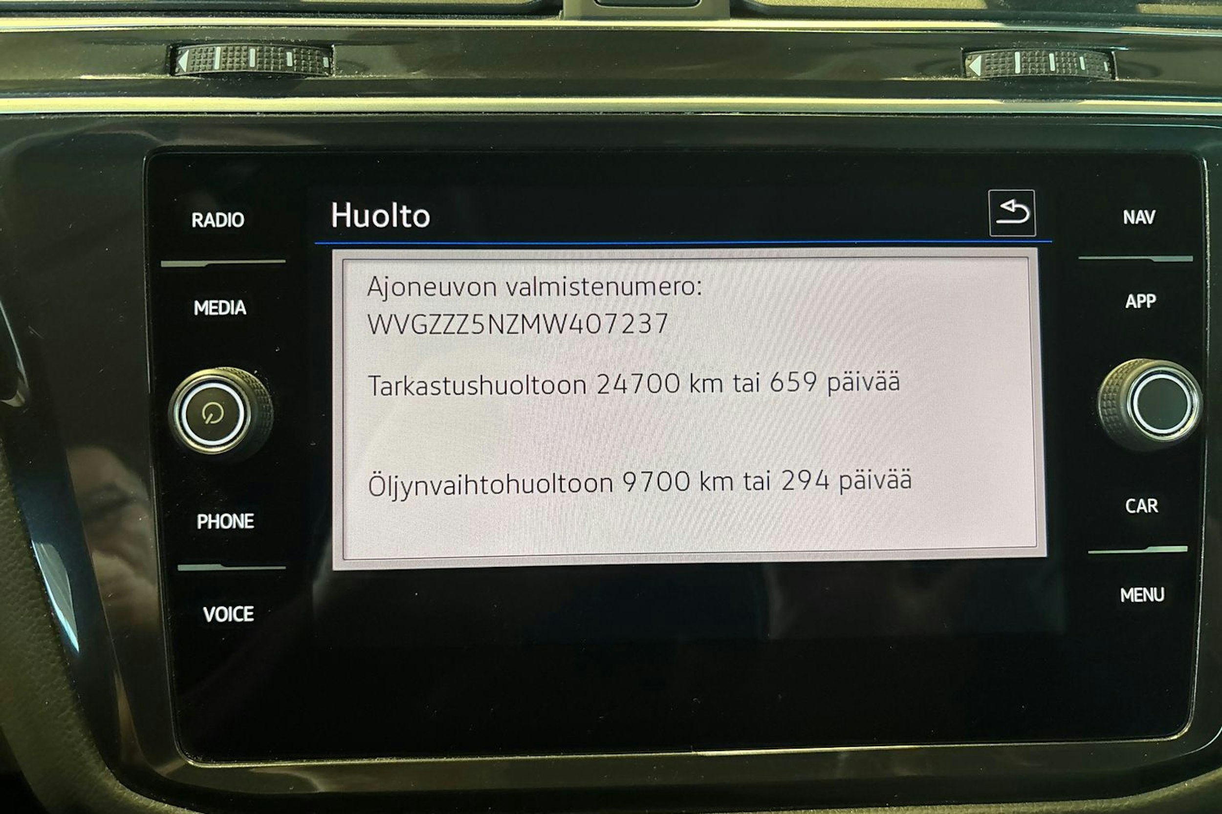 Sininen Volkswagen Tiguan 2021 kuva 19.