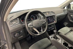 Harmaa Volkswagen Tiguan 2021 kuva 6.