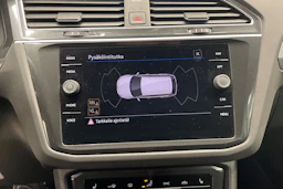 Harmaa Volkswagen Tiguan 2021 kuva 15.