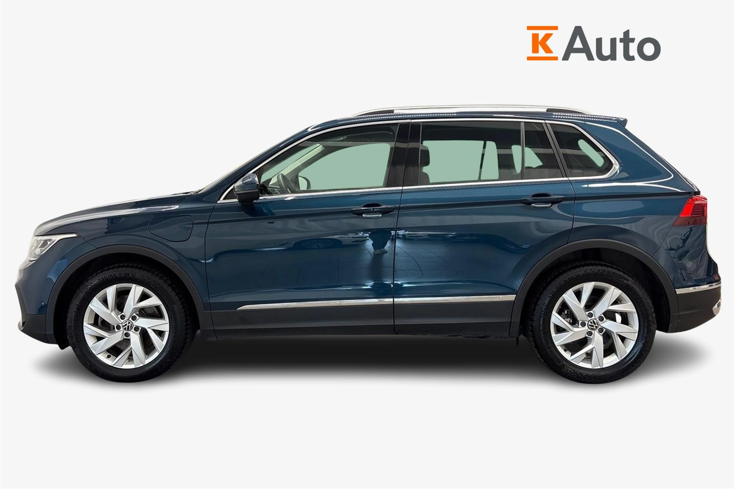 sininen Volkswagen Tiguan 2021 kuva 5.