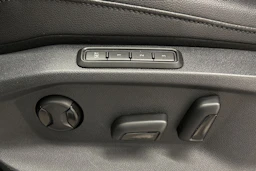 sininen Volkswagen Tiguan 2021 kuva 12.
