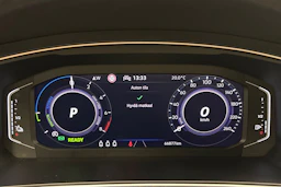 sininen Volkswagen Tiguan 2021 kuva 16.