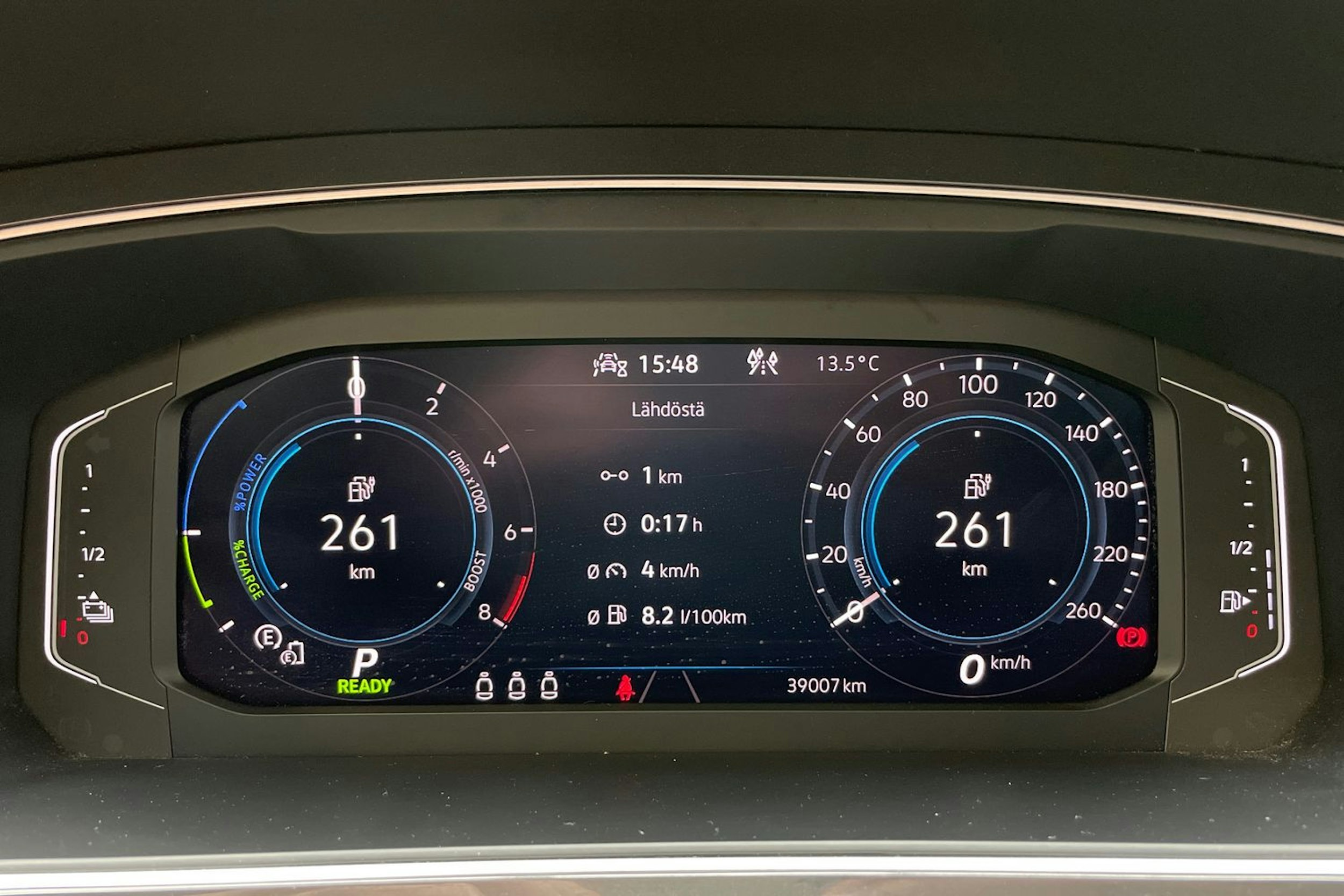 musta Volkswagen Tiguan 2021 kuva 14.