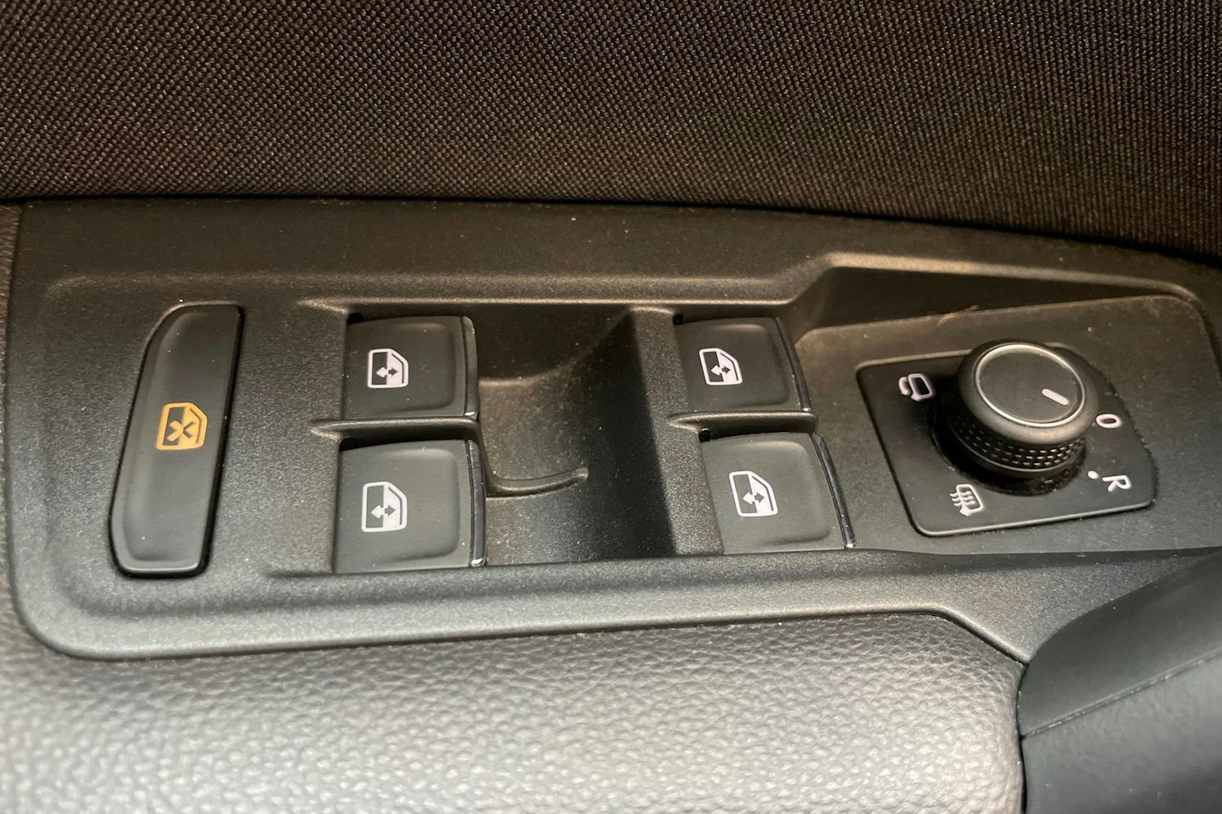 musta Volkswagen Tiguan 2021 kuva 18.