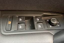 musta Volkswagen Tiguan 2021 kuva 18.