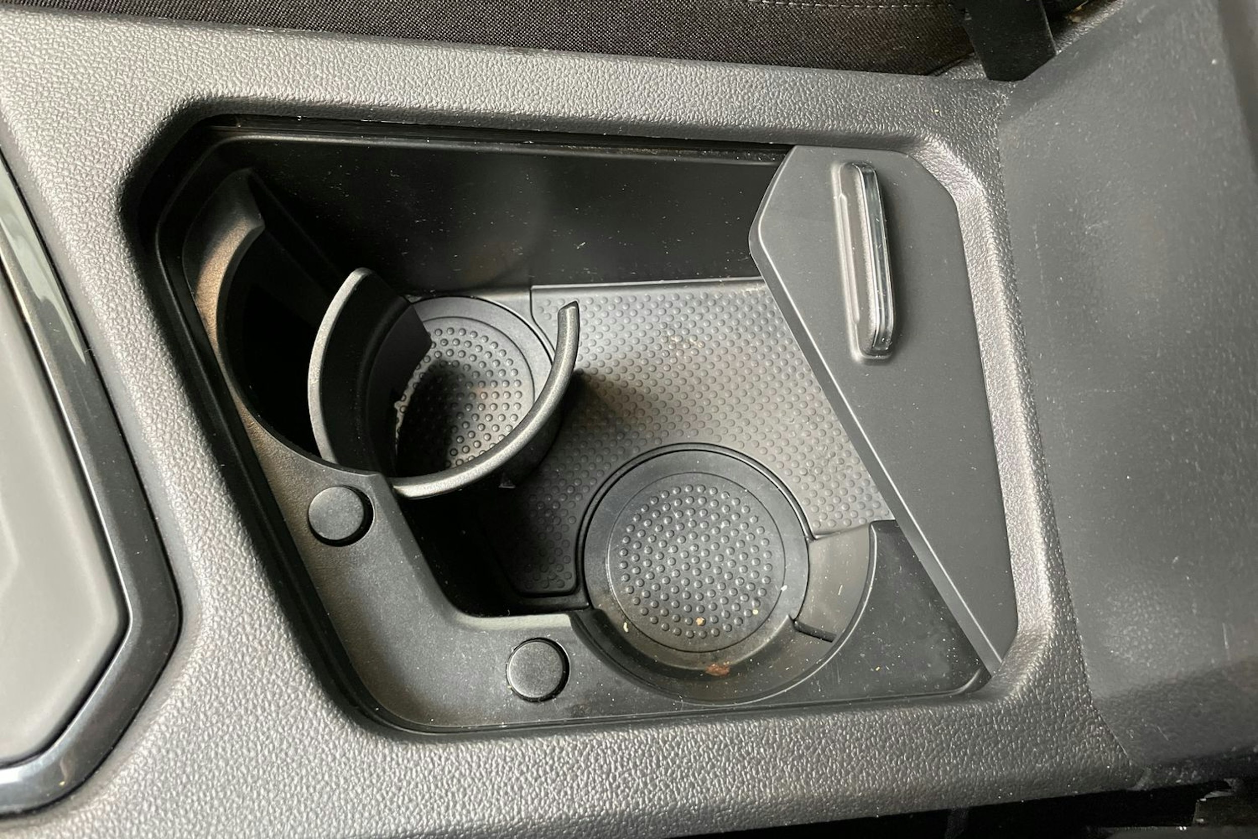 musta Volkswagen Tiguan 2021 kuva 28.