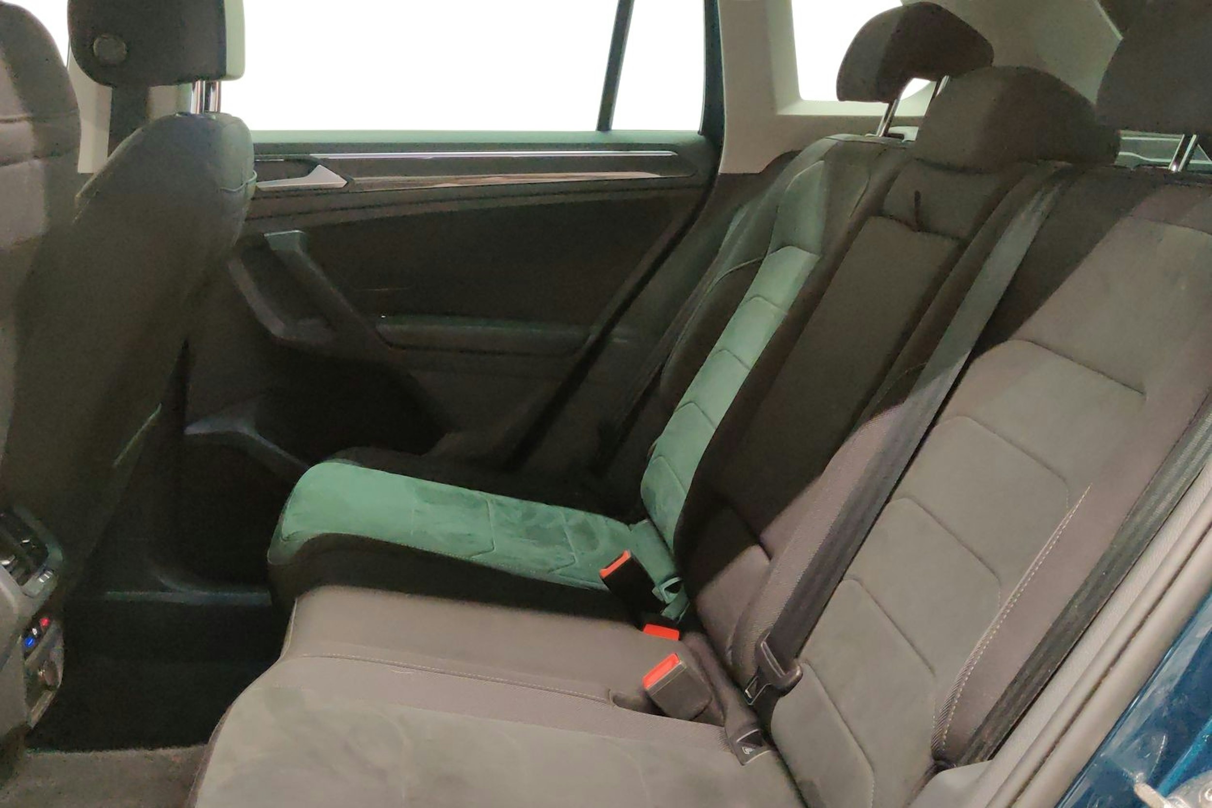met. sininen Volkswagen Tiguan 2021 kuva 8.