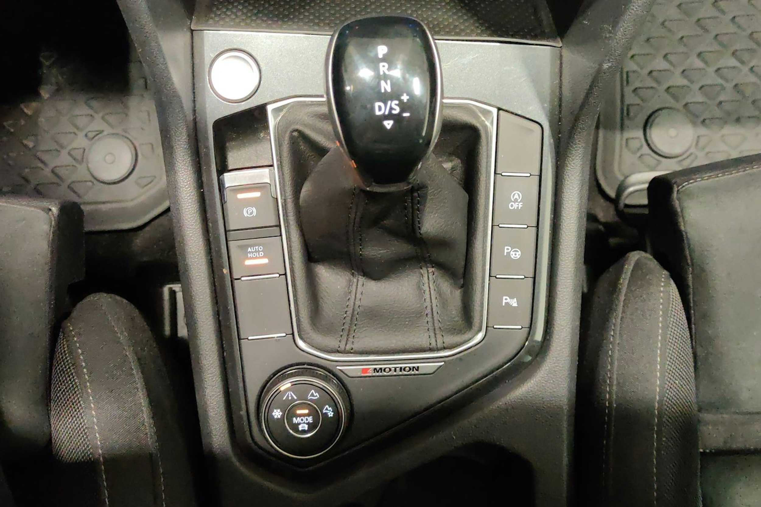 met. sininen Volkswagen Tiguan 2021 kuva 17.