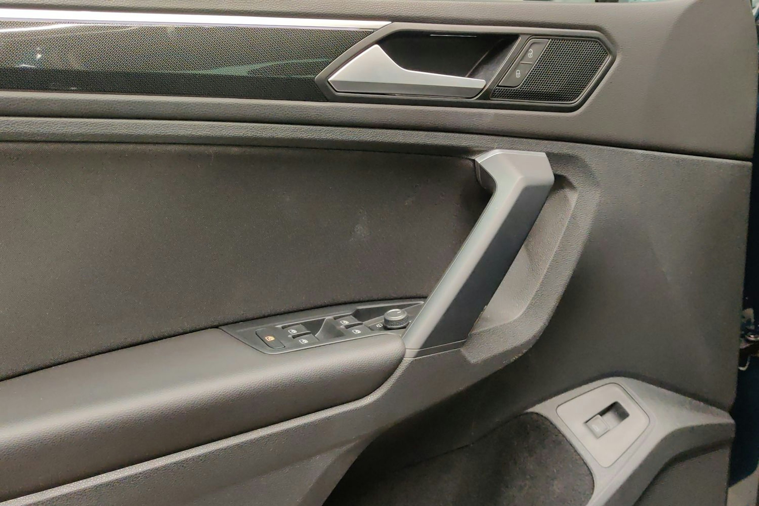 met. sininen Volkswagen Tiguan 2021 kuva 20.