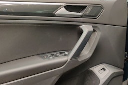 met. sininen Volkswagen Tiguan 2021 kuva 20.