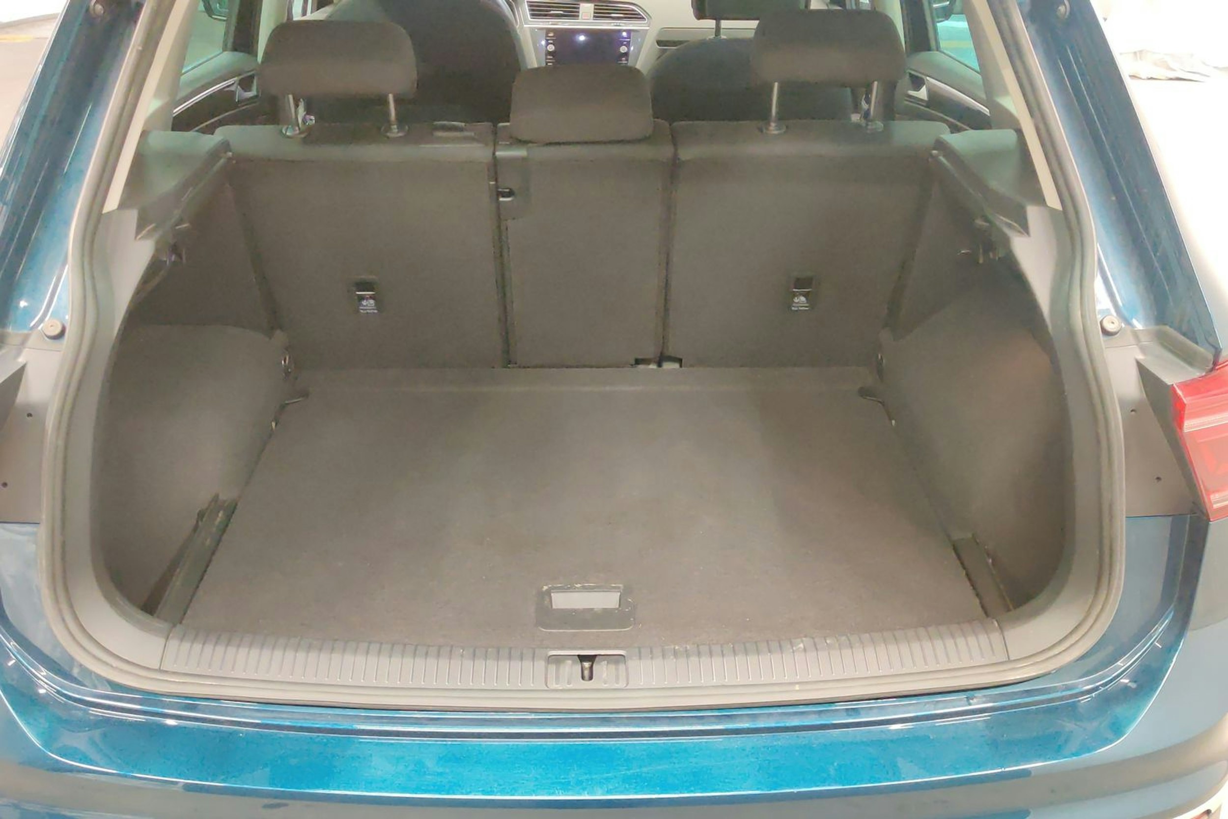 met. sininen Volkswagen Tiguan 2021 kuva 23.