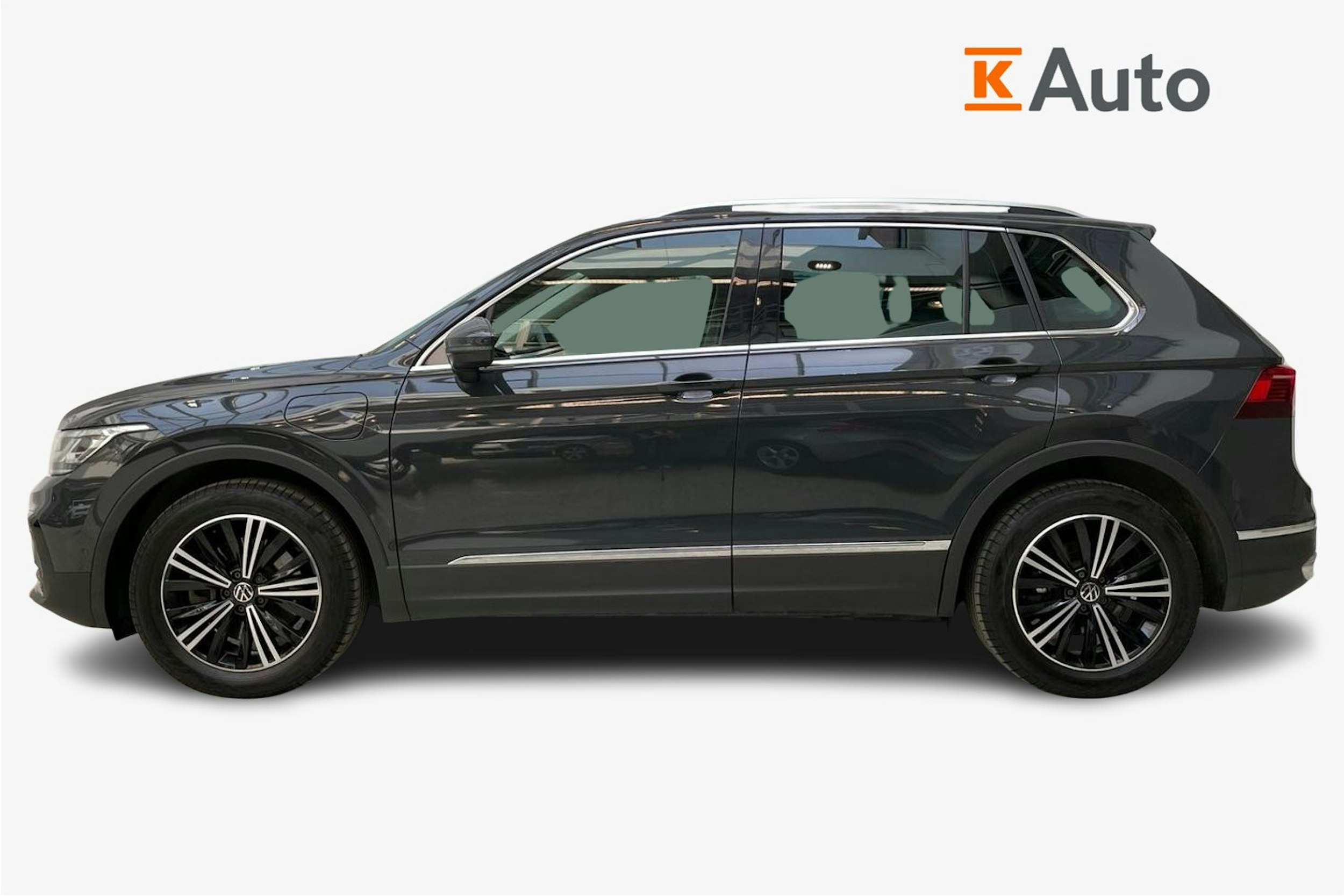 harmaa Volkswagen Tiguan 2021 kuva 6.