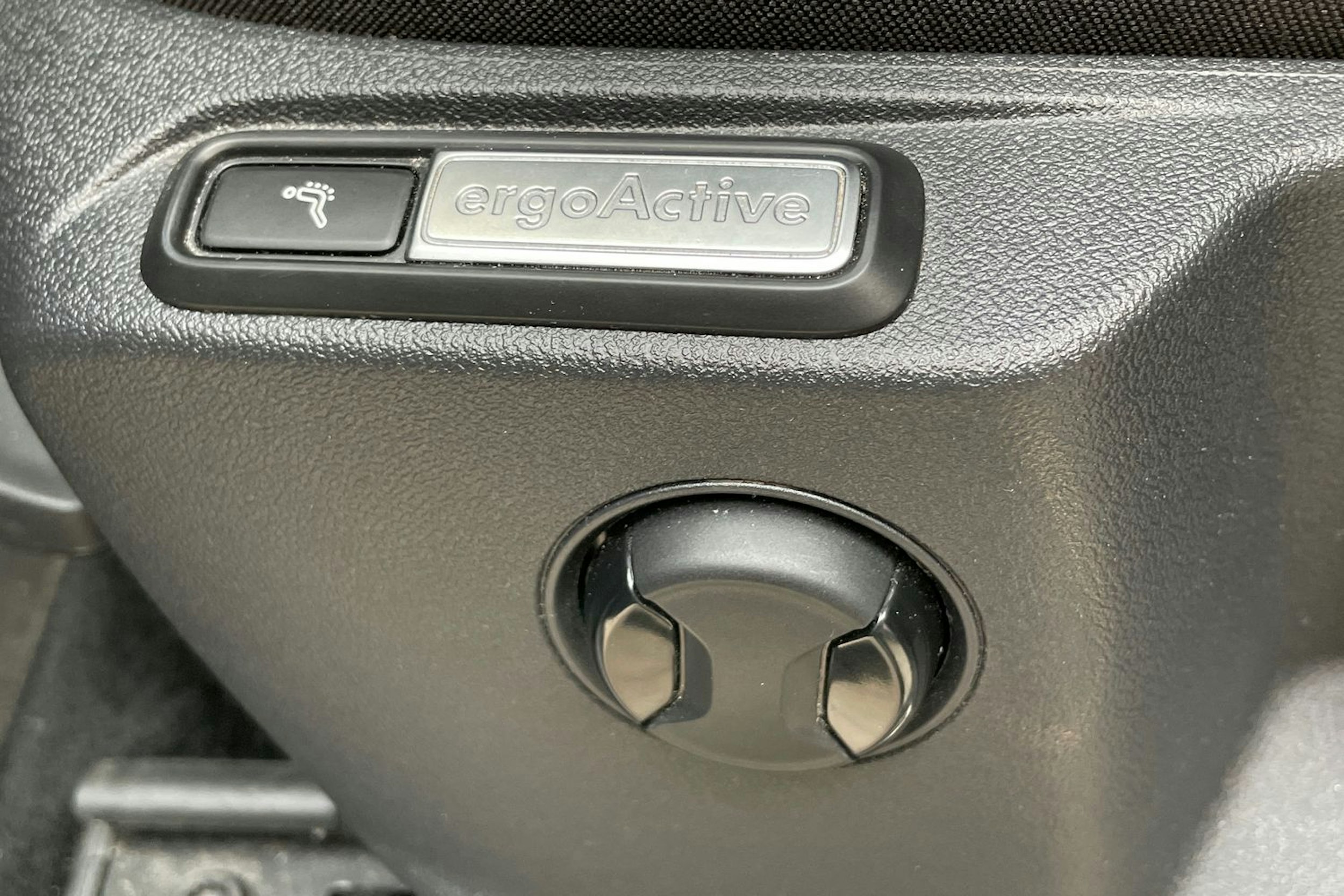 harmaa Volkswagen Tiguan 2021 kuva 20.