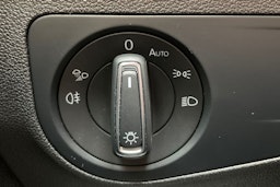 harmaa Volkswagen Tiguan 2021 kuva 21.