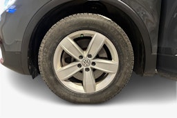 Harmaa Volkswagen Tiguan 2021 kuva 11.