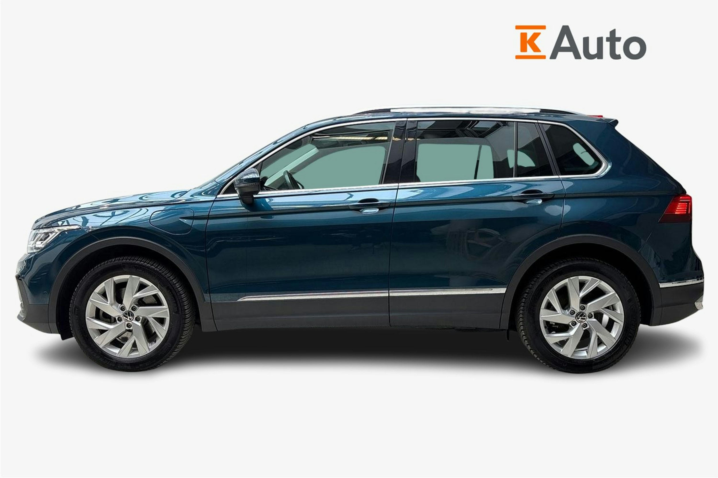 sininen Volkswagen Tiguan 2021 kuva 6.