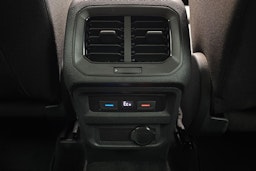 sininen Volkswagen Tiguan 2021 kuva 15.