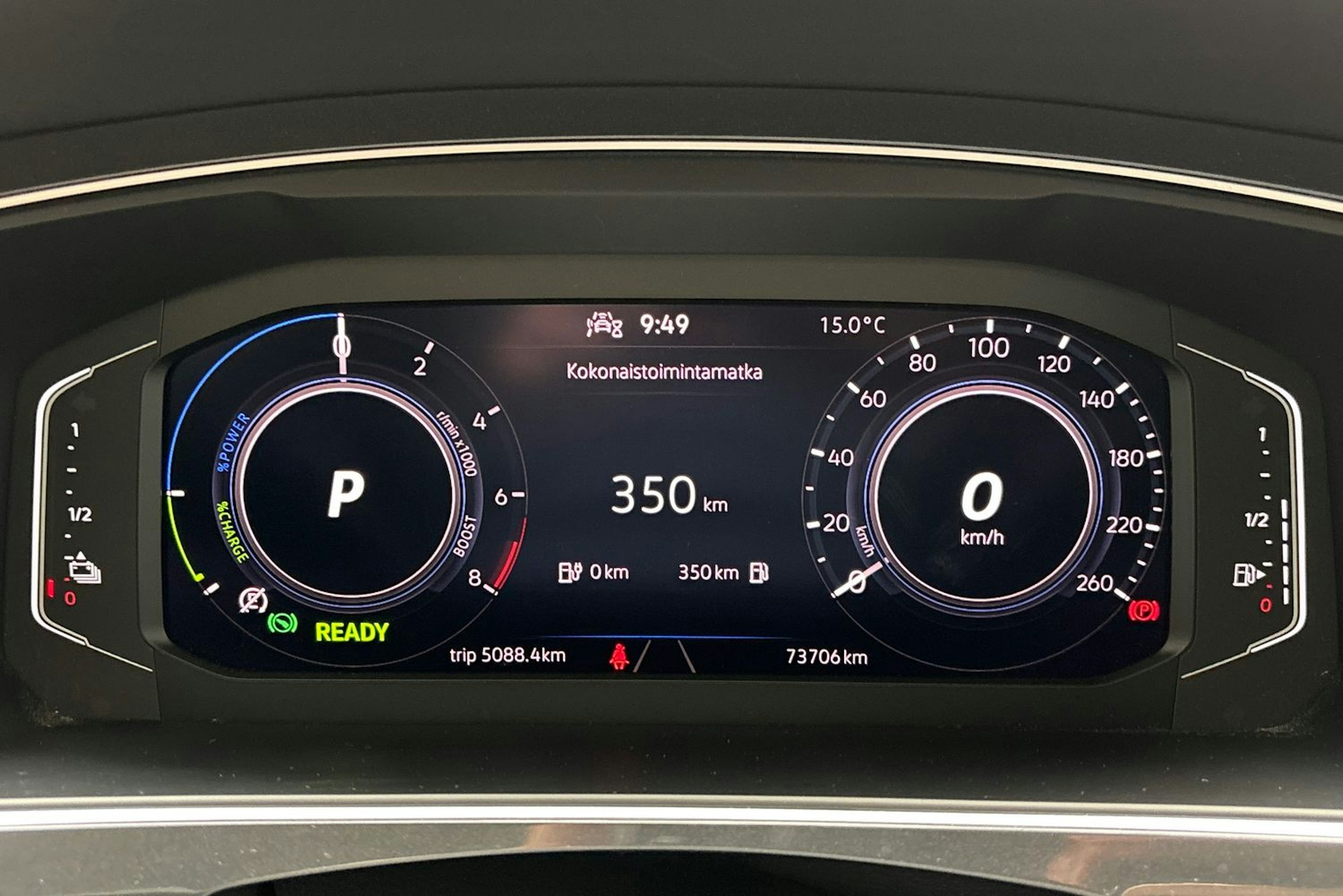 sininen Volkswagen Tiguan 2021 kuva 18.