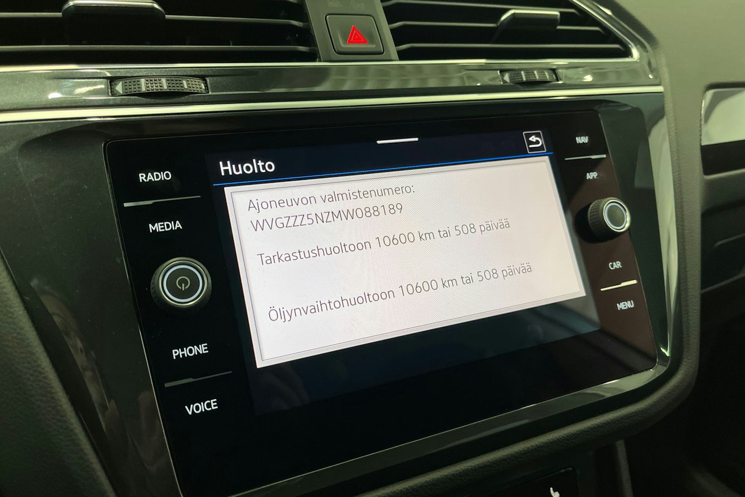 valkoinen Volkswagen Tiguan 2021 kuva 20.