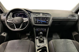 musta Volkswagen Tiguan 2021 kuva 9.