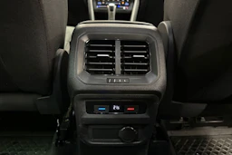 musta Volkswagen Tiguan 2021 kuva 16.