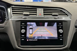 musta Volkswagen Tiguan 2021 kuva 19.