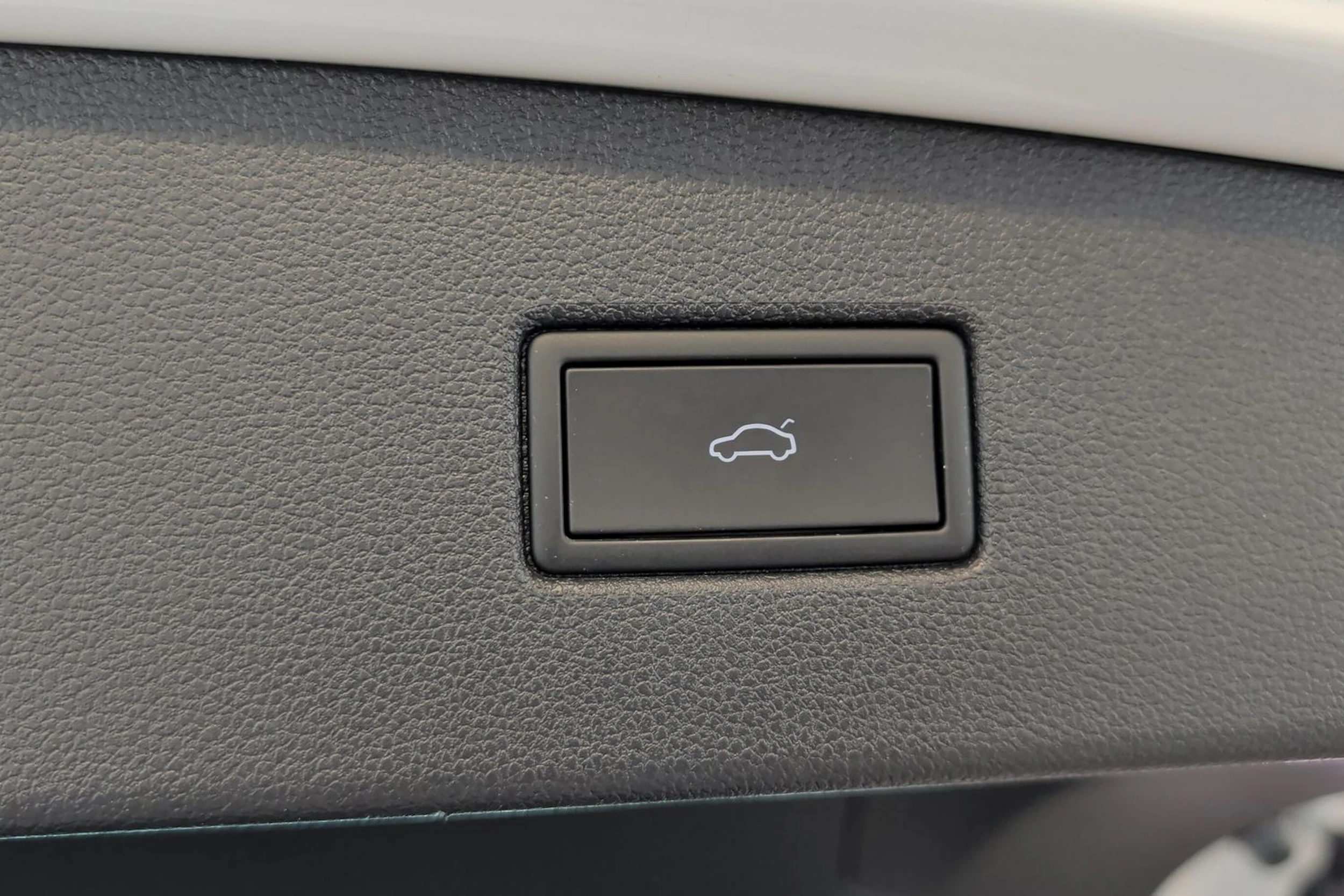 valkoinen Volkswagen Tiguan 2022 kuva 12.