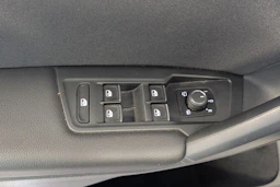 valkoinen Volkswagen Tiguan 2022 kuva 23.