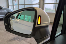 valkoinen Volkswagen Tiguan 2022 kuva 30.