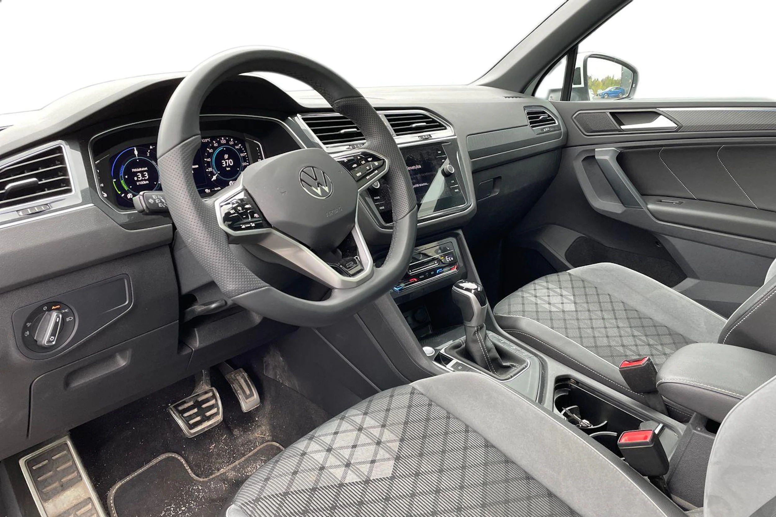 valkoinen Volkswagen Tiguan 2021 kuva 3.
