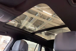 valkoinen Volkswagen Tiguan 2022 kuva 17.