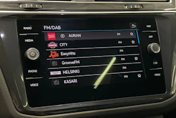 valkoinen Volkswagen Tiguan 2022 kuva 23.