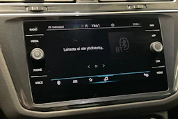 valkoinen Volkswagen Tiguan 2022 kuva 24.