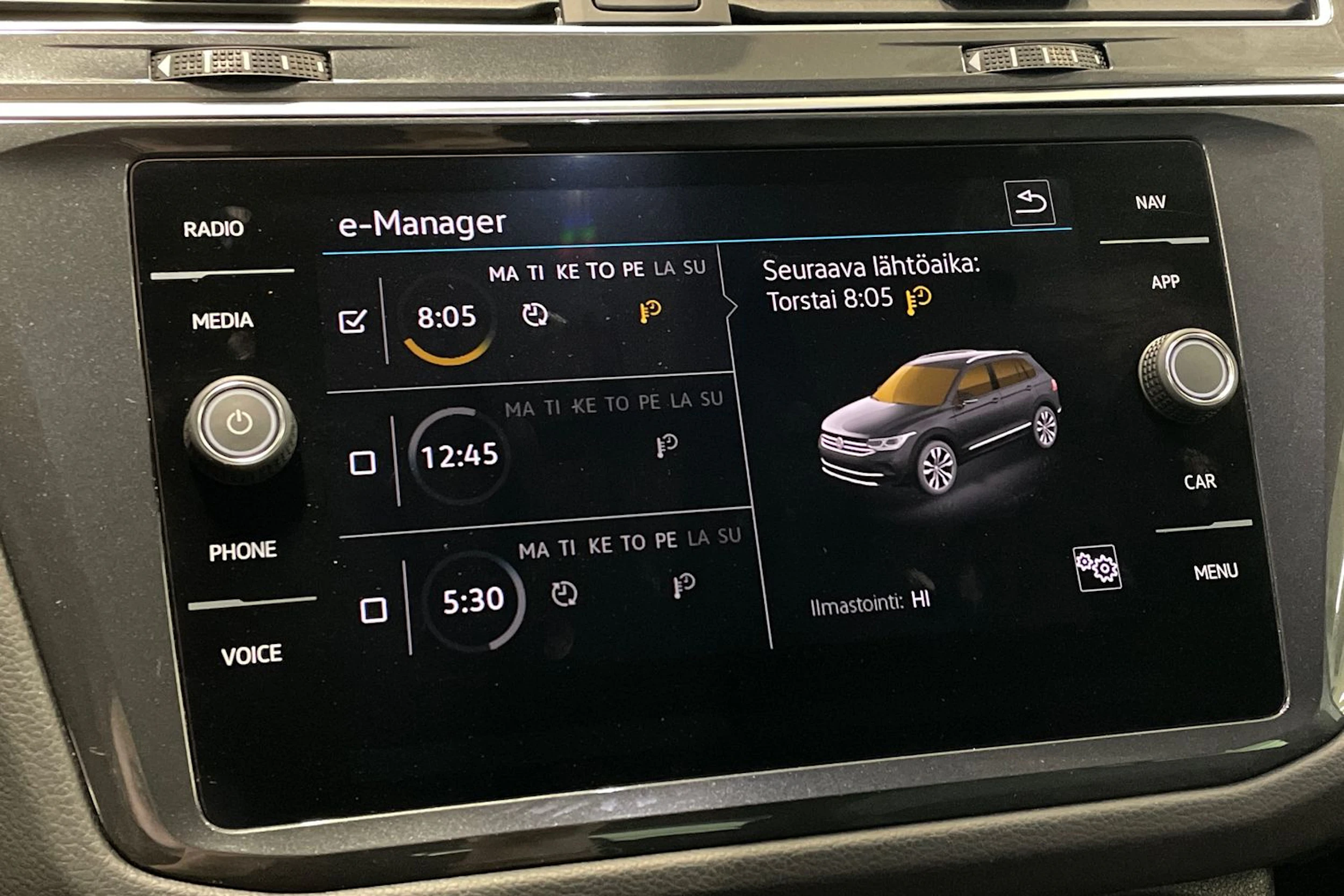 valkoinen Volkswagen Tiguan 2022 kuva 28.