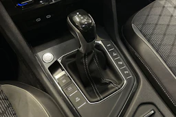 valkoinen Volkswagen Tiguan 2022 kuva 31.