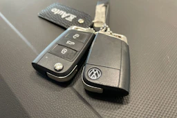 valkoinen Volkswagen Tiguan 2022 kuva 37.