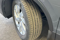 harmaa Volkswagen Tiguan 2021 kuva 10.