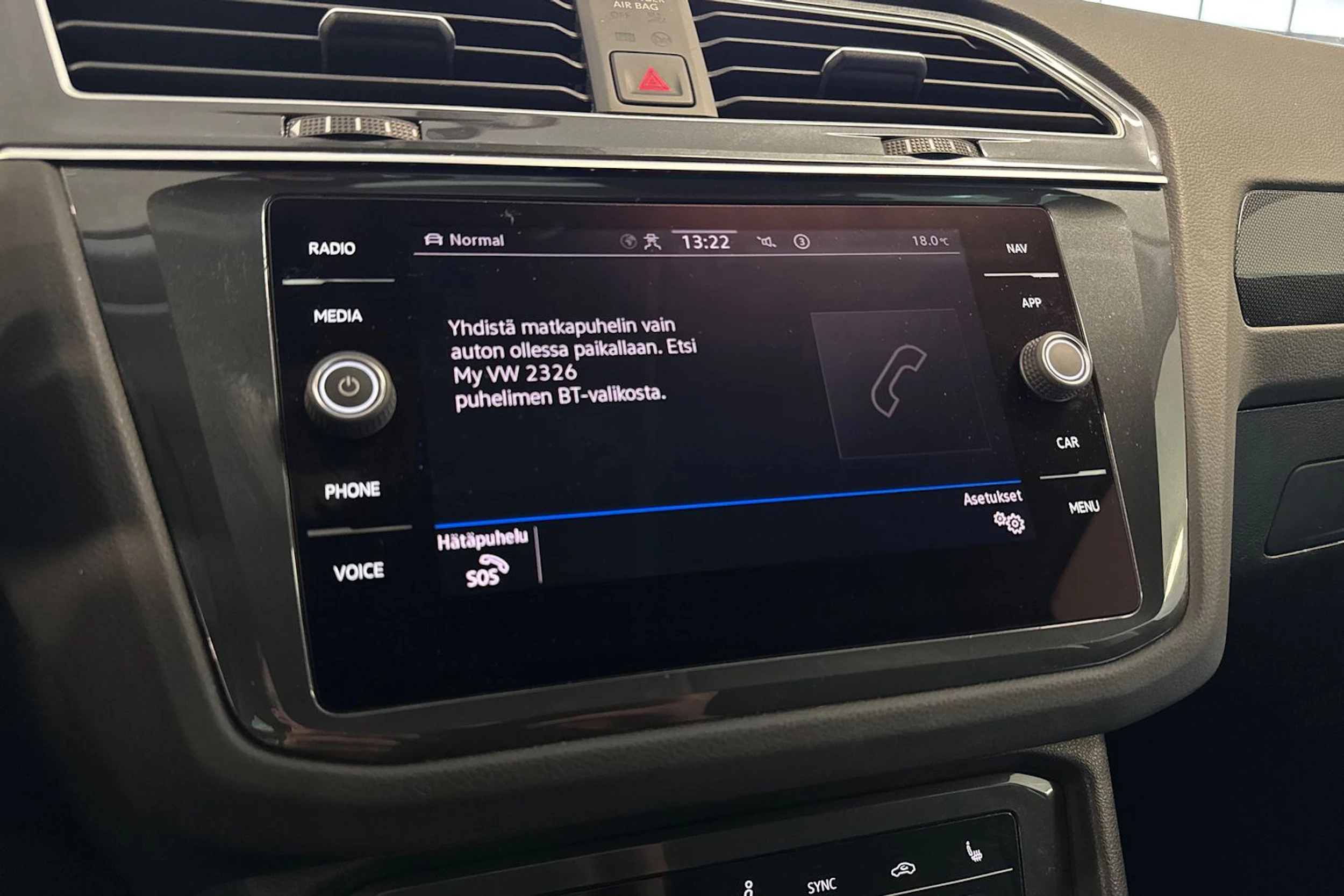 harmaa Volkswagen Tiguan 2021 kuva 21.