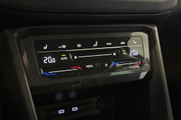 harmaa Volkswagen Tiguan 2021 kuva 23.