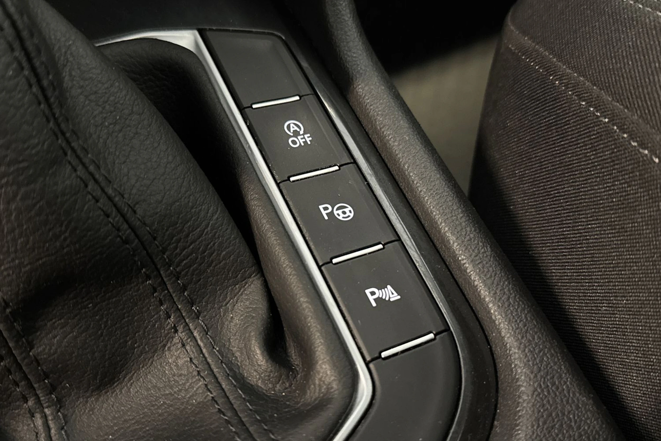 harmaa Volkswagen Tiguan 2021 kuva 25.