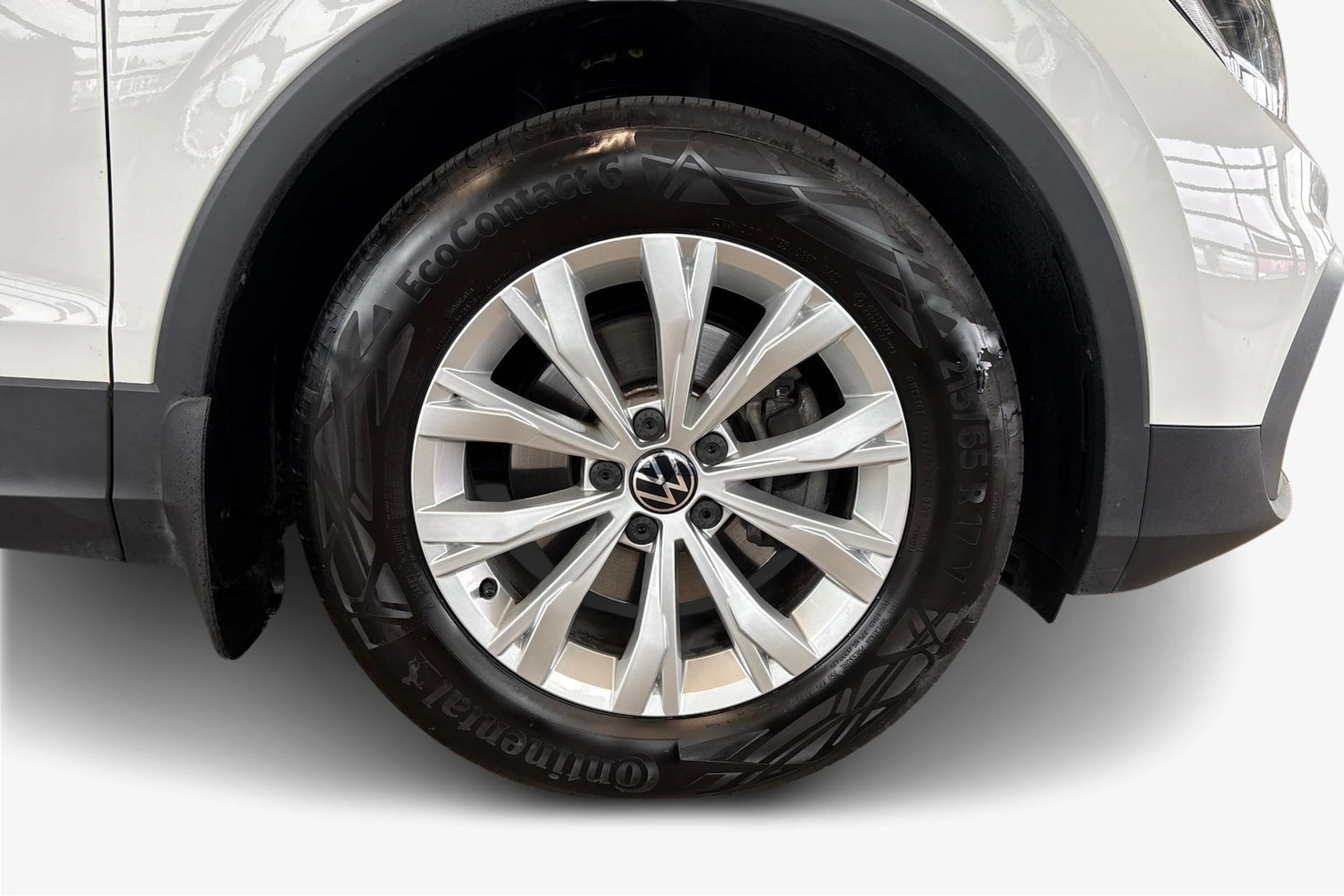 valkoinen Volkswagen Tiguan 2021 kuva 9.