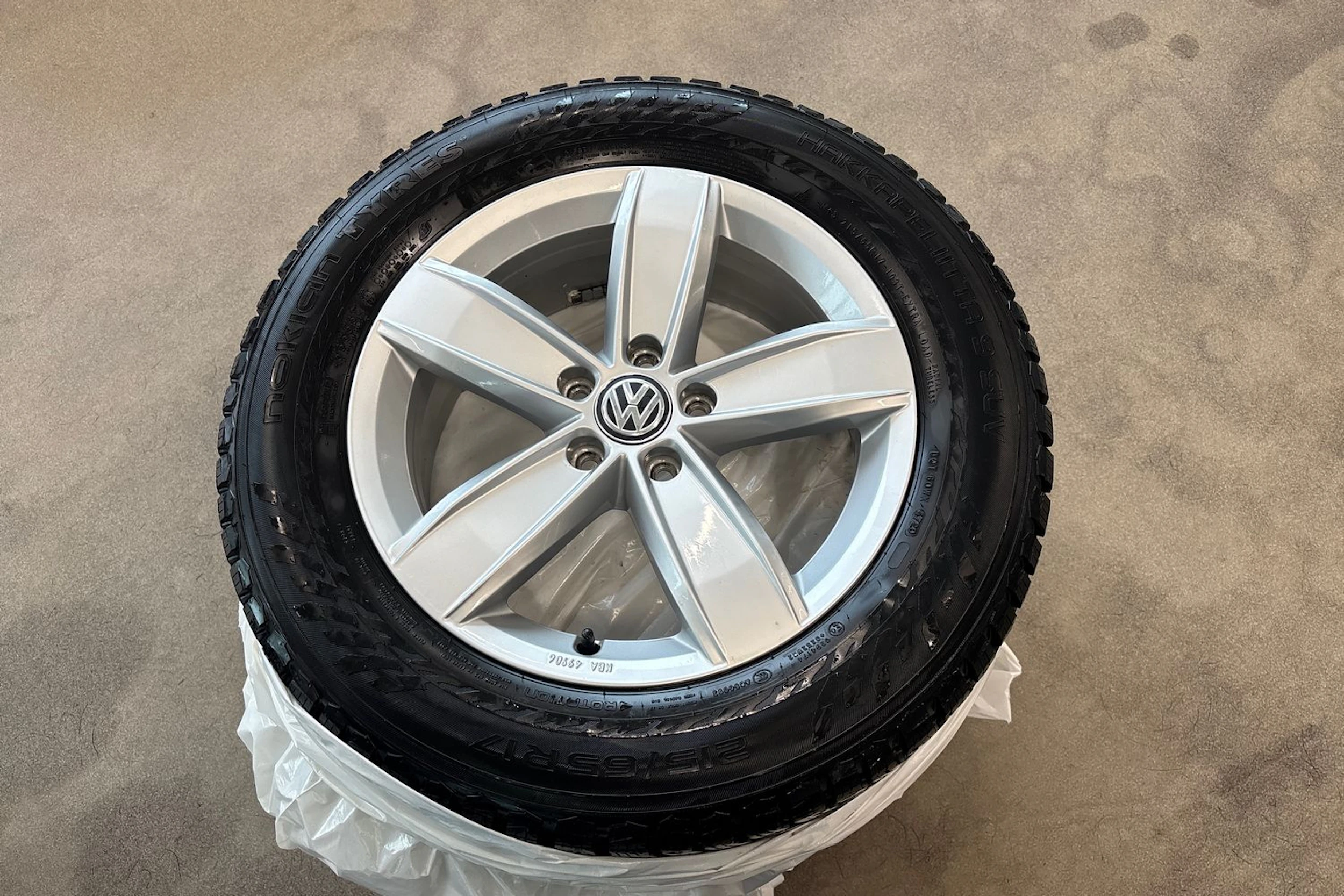 valkoinen Volkswagen Tiguan 2021 kuva 10.
