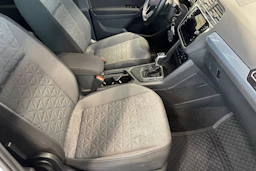 valkoinen Volkswagen Tiguan 2021 kuva 17.